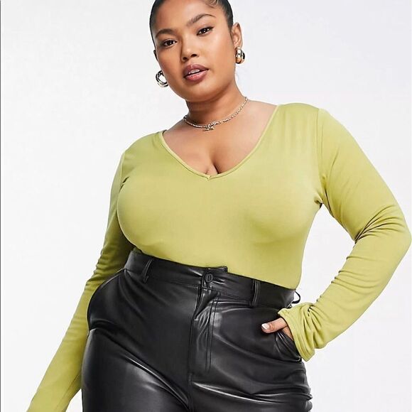 Public Desire Curve V Neck Thong bodysuit (16) - Picture 2 of 4